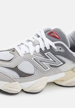 Carica l'immagine nel visualizzatore di Gallery, New Balance
9060 UNISEX - Sneakers basse - grey