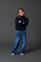 Carica l'immagine nel visualizzatore di Gallery, Maglione blu con collo alto