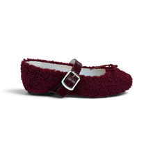 Carica l'immagine nel visualizzatore di Gallery, Ballerine bordeaux in teddy con cinturino
