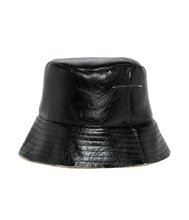 Carica l'immagine nel visualizzatore di Gallery, Cappello bucket con applicazione
