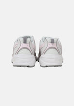 Carica l'immagine nel visualizzatore di Gallery, NEW BALANCE Sneakers 530 Lace rosa
