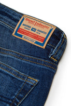 Carica l'immagine nel visualizzatore di Gallery, Jeans flare fit blu medio - D-Blys
