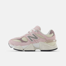 Carica l'immagine nel visualizzatore di Gallery, NEW BALANCE SNEAKERS 9060 LACE ROSE SUGAR BAMBINA
