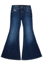 Carica l'immagine nel visualizzatore di Gallery, Jeans flare fit blu medio - D-Blys

