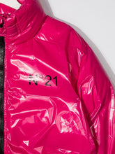 Carica l'immagine nel visualizzatore di Gallery, Giubbino fucsia con logo
