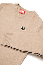 Carica l&#39;immagine nel visualizzatore di Gallery, Maglione beige con logo Oval D
