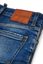 Carica l'immagine nel visualizzatore di Gallery, Gonna mini in denim con risvolto
