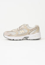 Carica l'immagine nel visualizzatore di Gallery, NEW BALANCE Sneakers 530 Lace panna e beige

