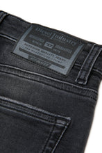 Carica l'immagine nel visualizzatore di Gallery, JoggJeans® relaxed fit lavaggio nero - D-Argjx
