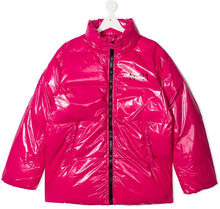 Carica l'immagine nel visualizzatore di Gallery, Giubbino fucsia con logo
