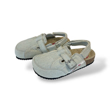 Carica l&#39;immagine nel visualizzatore di Gallery, Slippers in denim
