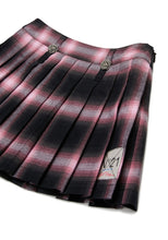 Carica l&#39;immagine nel visualizzatore di Gallery, Minigonna plissettata
