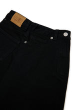 Carica l'immagine nel visualizzatore di Gallery, Jeans nero regular fit
