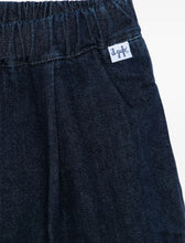 Carica l&#39;immagine nel visualizzatore di Gallery, Shorts in denim
