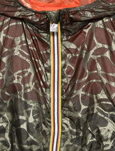 Carica l'immagine nel visualizzatore di Gallery, Giacca reversibile con cappuccio
