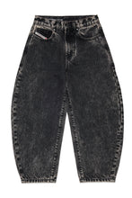 Carica l'immagine nel visualizzatore di Gallery, Relaxed fit gray wash jeans - D-Milty
