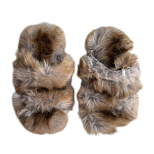 Carica l&#39;immagine nel visualizzatore di Gallery, Slippers birky in pelliccia marrone melange
