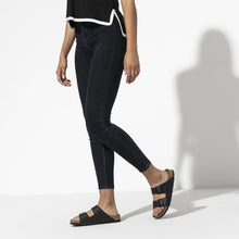 Carica l'immagine nel visualizzatore di Gallery, Slippers Arizona birko-flor black
