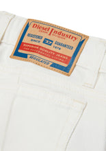 Carica l'immagine nel visualizzatore di Gallery, Jeans D-Pam-J
