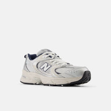 Carica l'immagine nel visualizzatore di Gallery, Sneakers New Balance 530 lace

