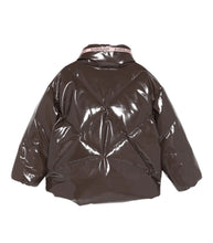 Carica l&#39;immagine nel visualizzatore di Gallery, Bomber cioccolato in vinile
