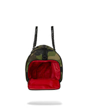 Carica l&#39;immagine nel visualizzatore di Gallery, Borsa da viaggio WOODLAND CAMO CHECK CHAIN DUFFLE
