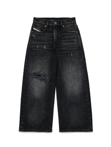 Jeans a gamba ampia