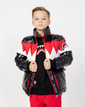 Carica l&#39;immagine nel visualizzatore di Gallery, BOMBER SPRAYGROUND SHARK DOWN JACKET J NERO
