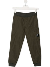 Carica l&#39;immagine nel visualizzatore di Gallery, C.P. Company Kids goggle cargo pocket track pants
