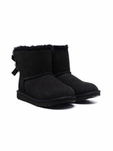 Carica l&#39;immagine nel visualizzatore di Gallery, UGG Kids Stivaletti Bailey Bow II
