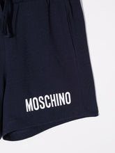 Carica l&#39;immagine nel visualizzatore di Gallery, Moschino Kids Shorts con stampa
